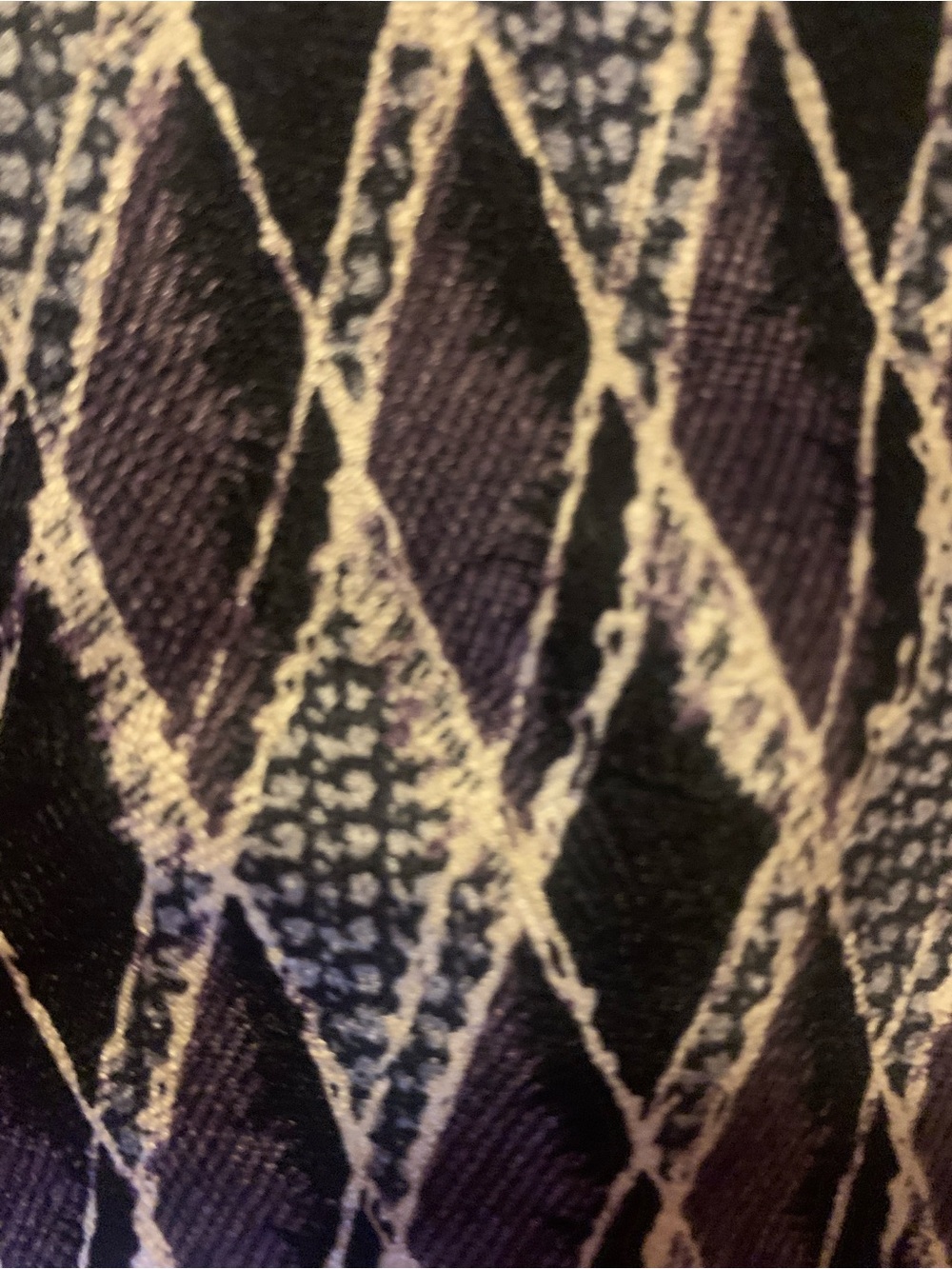 bill blass Purple and Black Diamond Pattern Silk Tie